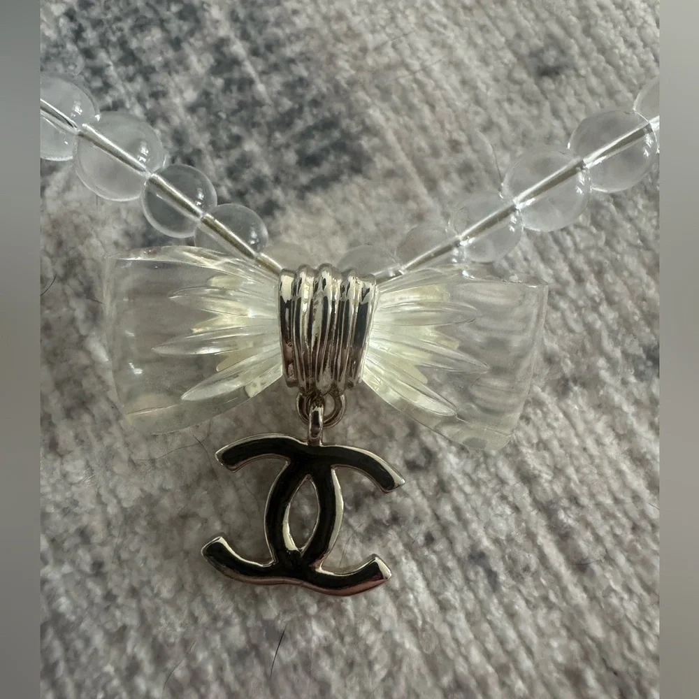 Chanel Resin Bead Bow CC Choker Necklace Gold - Picture 3 of 9